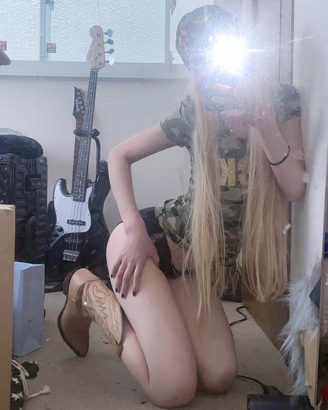 セナのインスタグラム：「☠️💋⚡︎⚡︎」