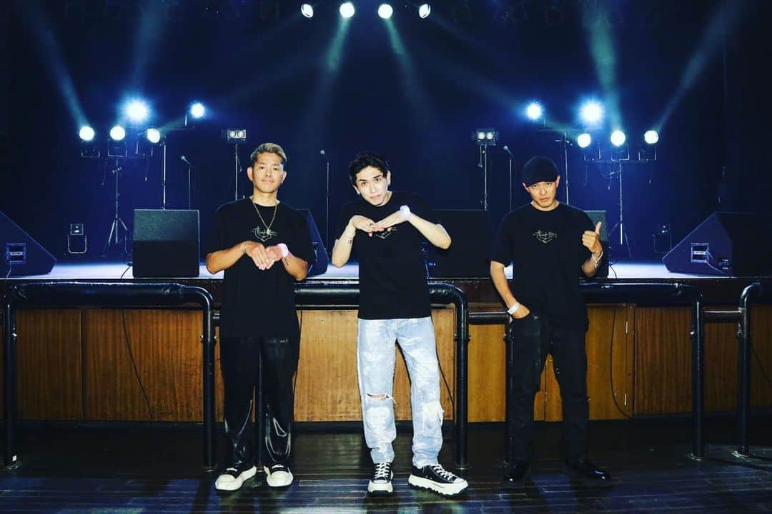 TALAさんのインスタグラム写真 - (TALAInstagram)「. 『DEEP LINK presents DEEP FAN CLUB EVENT 2023 ～Thank you～』全公演終了…. . ご参加下さった皆さん‼️. 最幸な時間を本当にありがとうございました🙇‍♂️🙏. また必ず会いましょう🔥🤨🤝. . . . #deep #deeplink #family #thankyou」5月20日 21時02分 - deep_taka