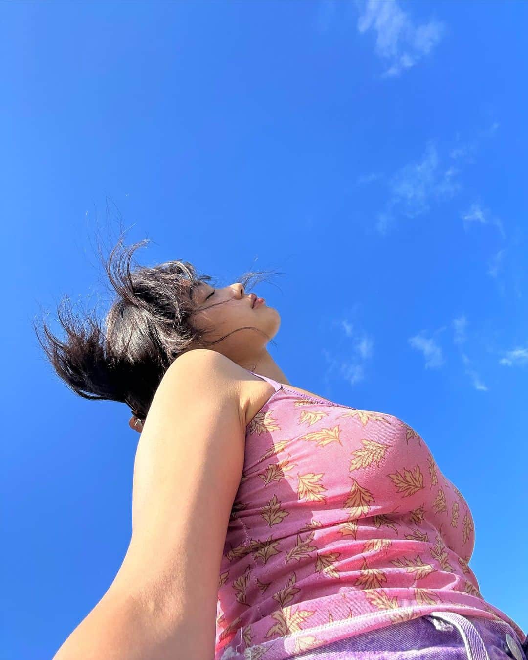 Mayuriのインスタグラム：「やっぱ多分とりあえずやさしくて セクシーな気持ち」