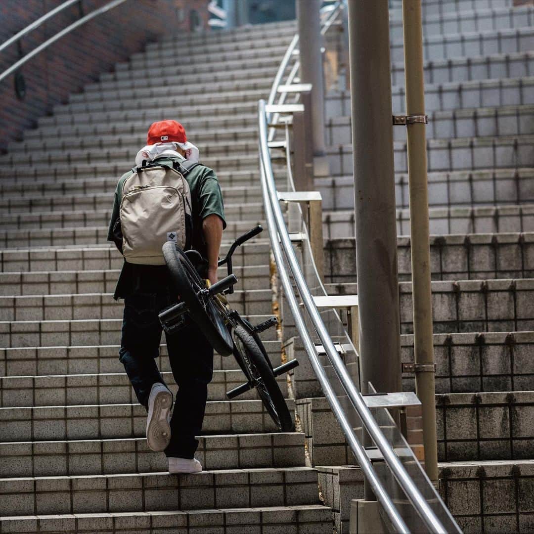 田丸なおとのインスタグラム：「Going to everywhere with @columbia_jp @columbia.tokyo   #columbia#columbiatokyo   Photo by @jason_halayko」