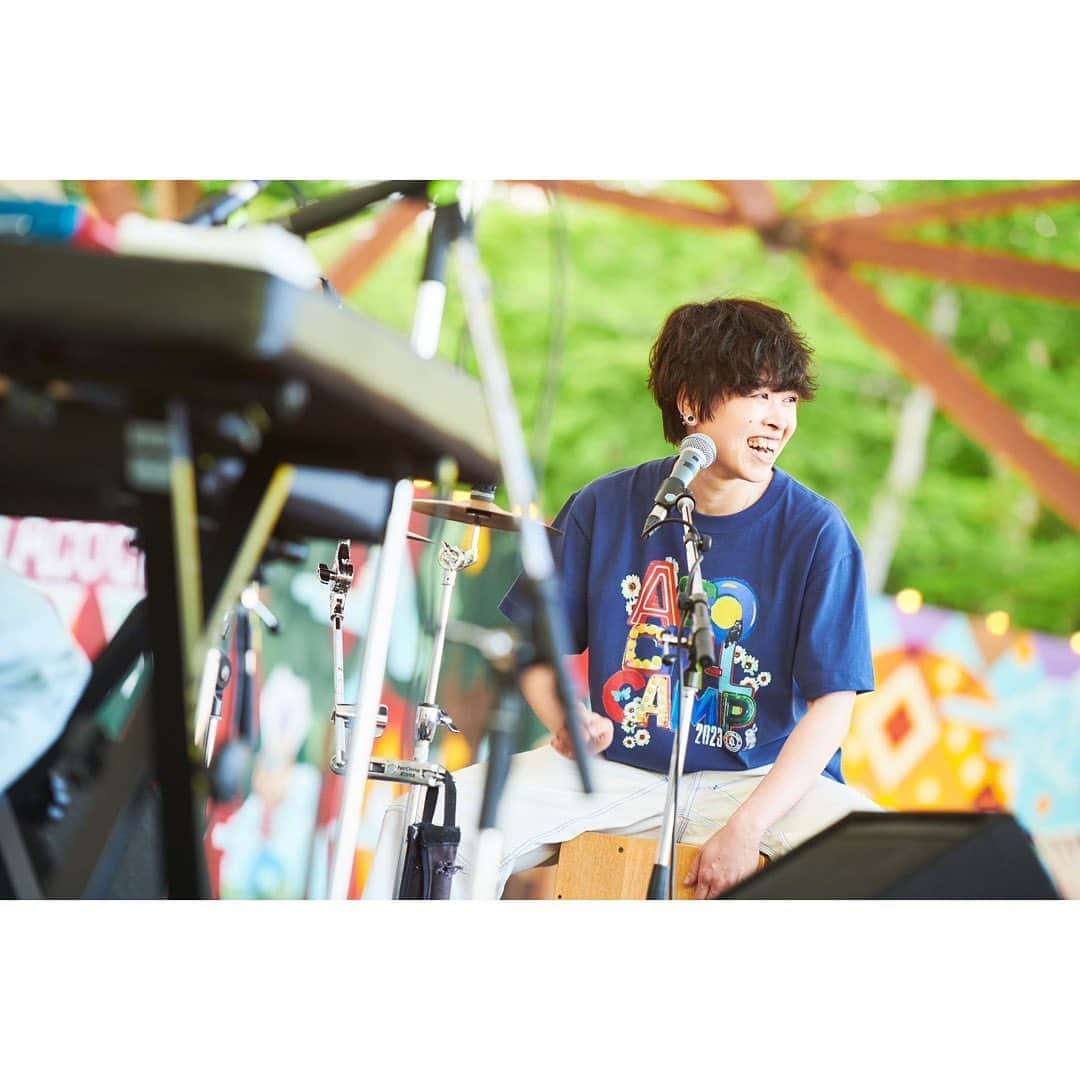 SHISHAMOさんのインスタグラム写真 - (SHISHAMOInstagram)「☀️🏕 ACO CHiLL CAMP 2023 🏕☀️  2023年5月20日(土) 「ACO CHiLL CAMP 2023」 @静岡 富士山 樹空の森  本日は初出演のアコチル⛺️ 久々のアコースティック編成でのライブでした🙌  お越しくださった皆様、 ありがとうございました🐟!!!  photo by ito kaoru  #shishamo #アコチル」5月20日 21時48分 - shishamo_official