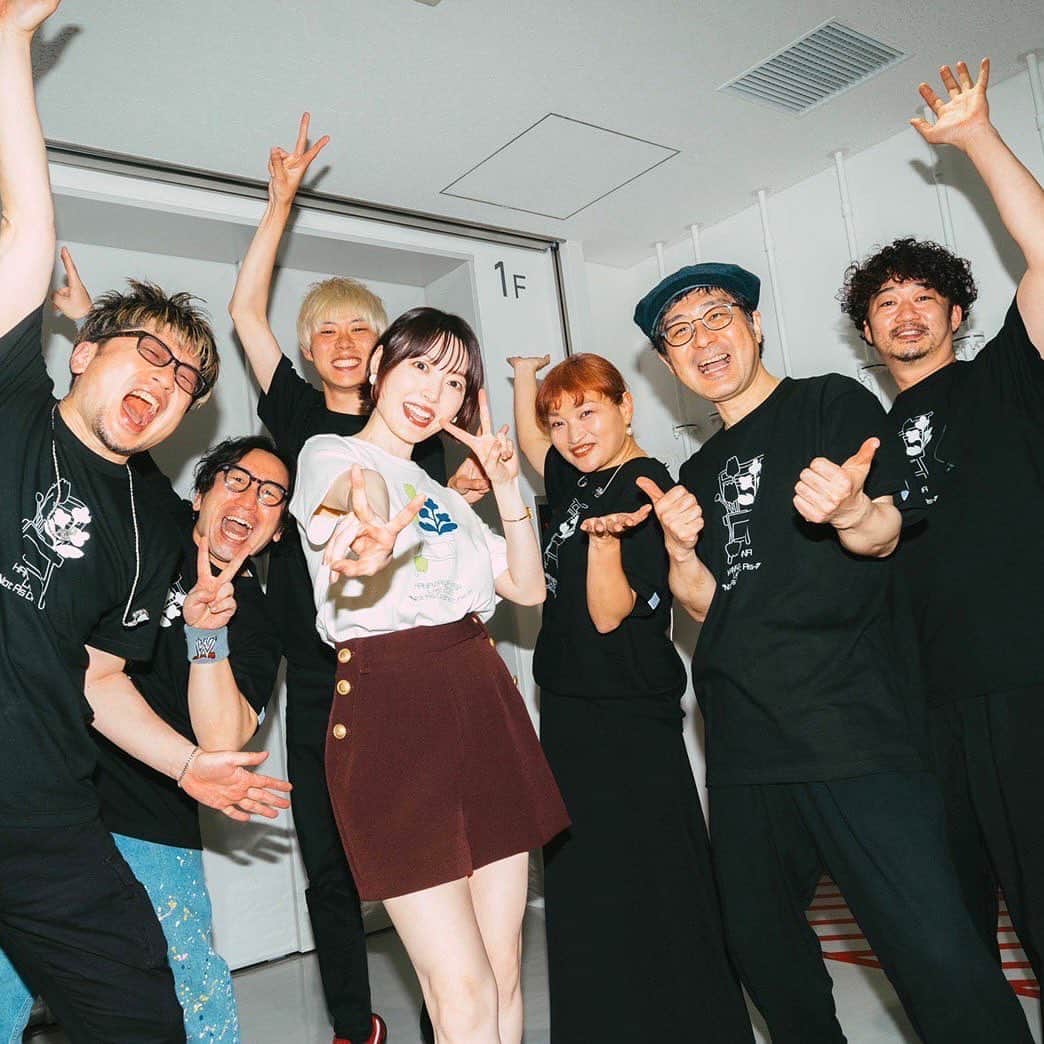 のインスタグラム：「. ドラマチックライブ終わった☺️🌸✨素敵なライブになるよう盛り上げてくださった皆さま、ありがとうございました！！！！！ 川越最高だったよ〜💐 #花澤香菜 #ドラマチックライブ」