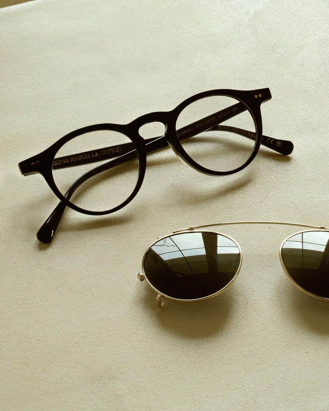 オリバーピープルズのインスタグラム：「OP-13 embodies the essence of Oliver Peoples: understated but undeniably refined. Available with a dedicated sunglass clip.」