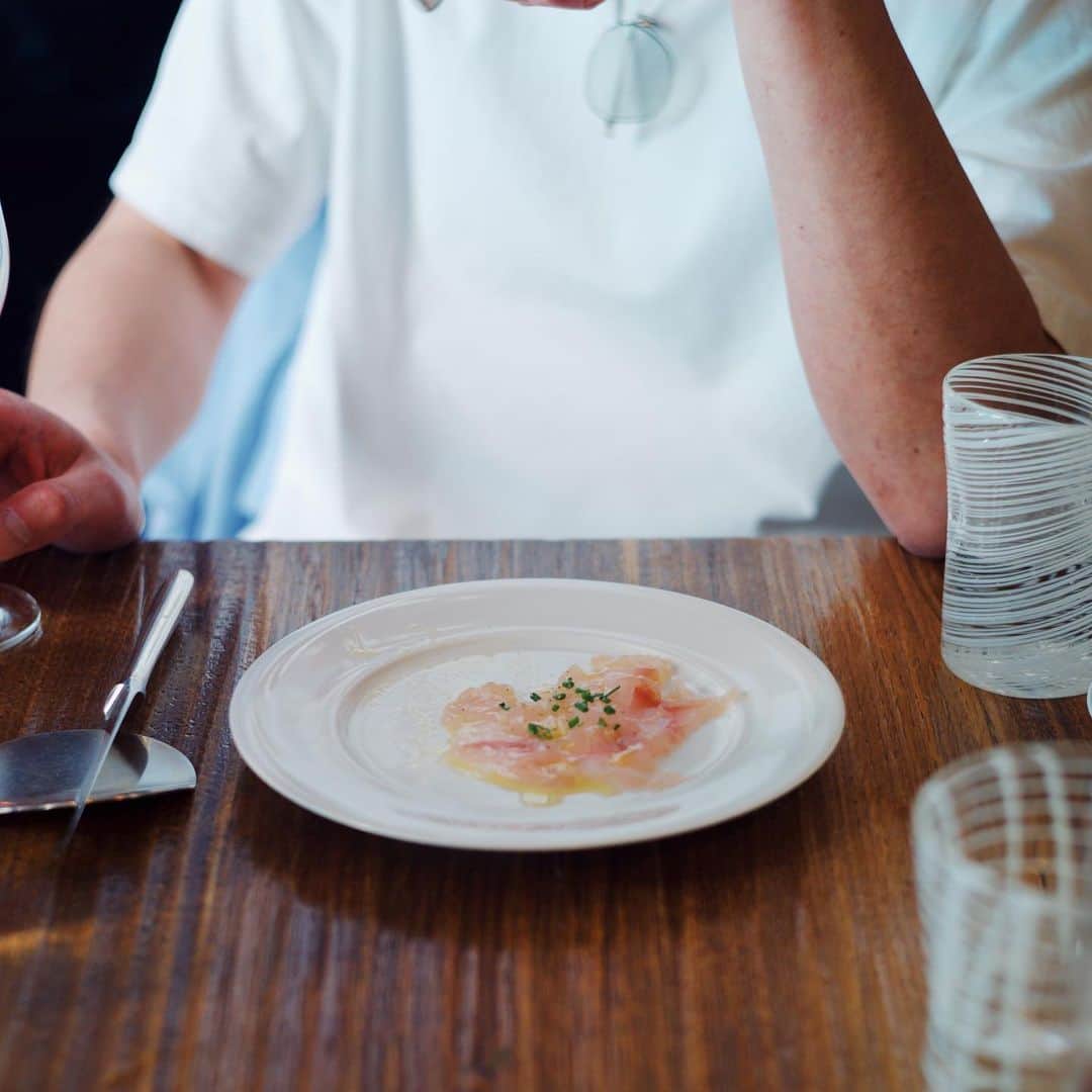 安井達郎さんのインスタグラム写真 - (安井達郎Instagram)「2023.5.18 ヴェネツィアへ。 美味しい料理とユニークで優しい人々。 #leicam9」5月21日 1時10分 - tatsuroyasui