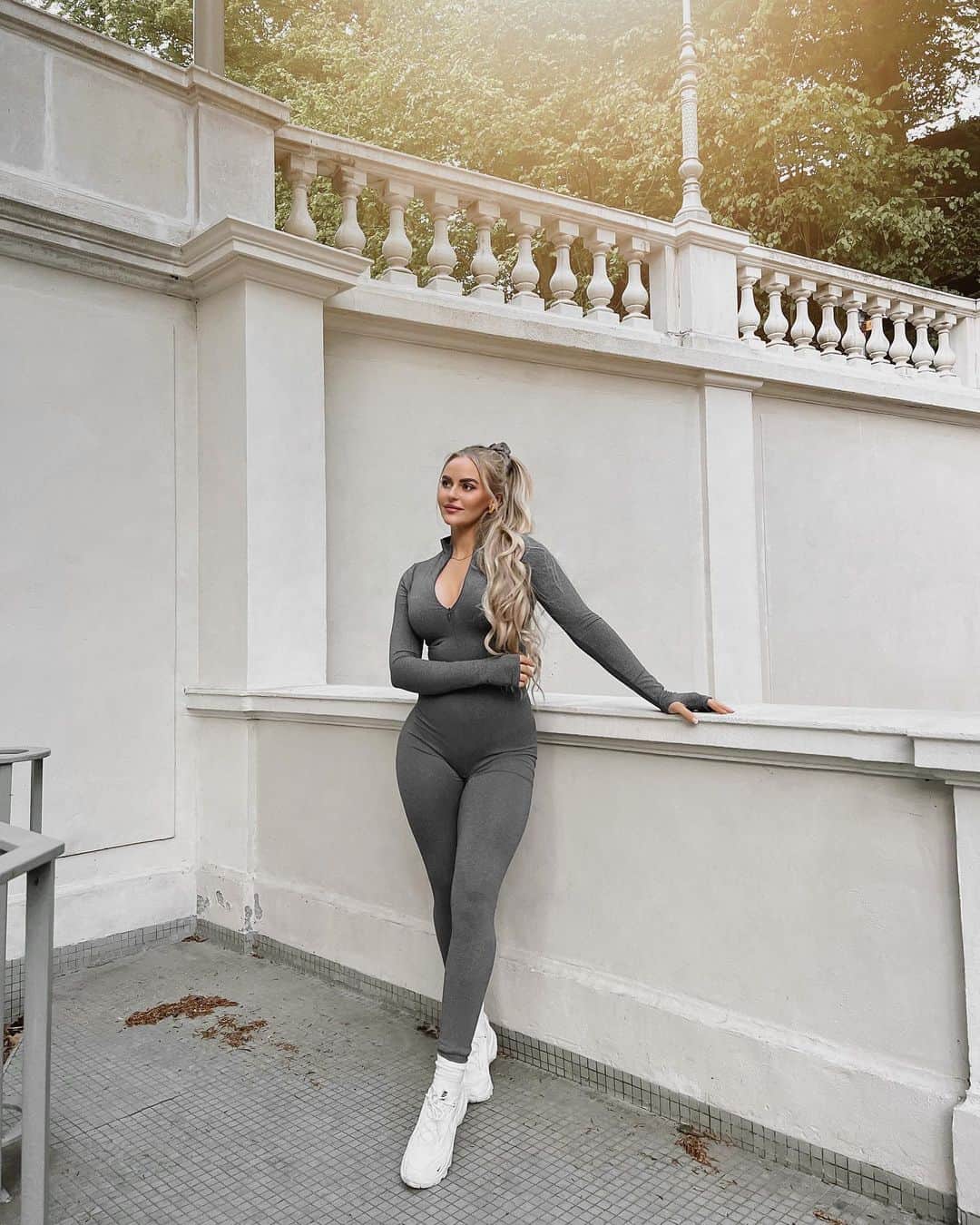 Anna Nyströmさんのインスタグラム写真 - (Anna NyströmInstagram)「@FashionNova Comfy jumpsuits 🙌🏼 1, 2, 3 or 4? 🤍」5月21日 1時31分 - annanystrom