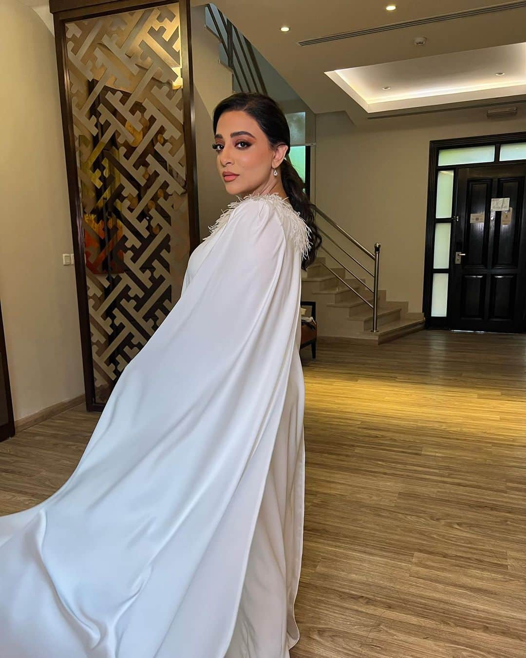 Khairiah Abulabanさんのインスタグラム写真 - (Khairiah AbulabanInstagram)「من حفل ختام #مهرجان_افلام_السعودية  @saudifilmfestival   Stylist @dareenalyawar  Outfit @lum_bylamataher  Jwelery @chopard @attarunited  Makeup @abrarmakeupbeauty  Hair @hairstyle_fofo  Shoes @jimmychoo  Photography @jubail_87」5月21日 2時34分 - kh_abulaban