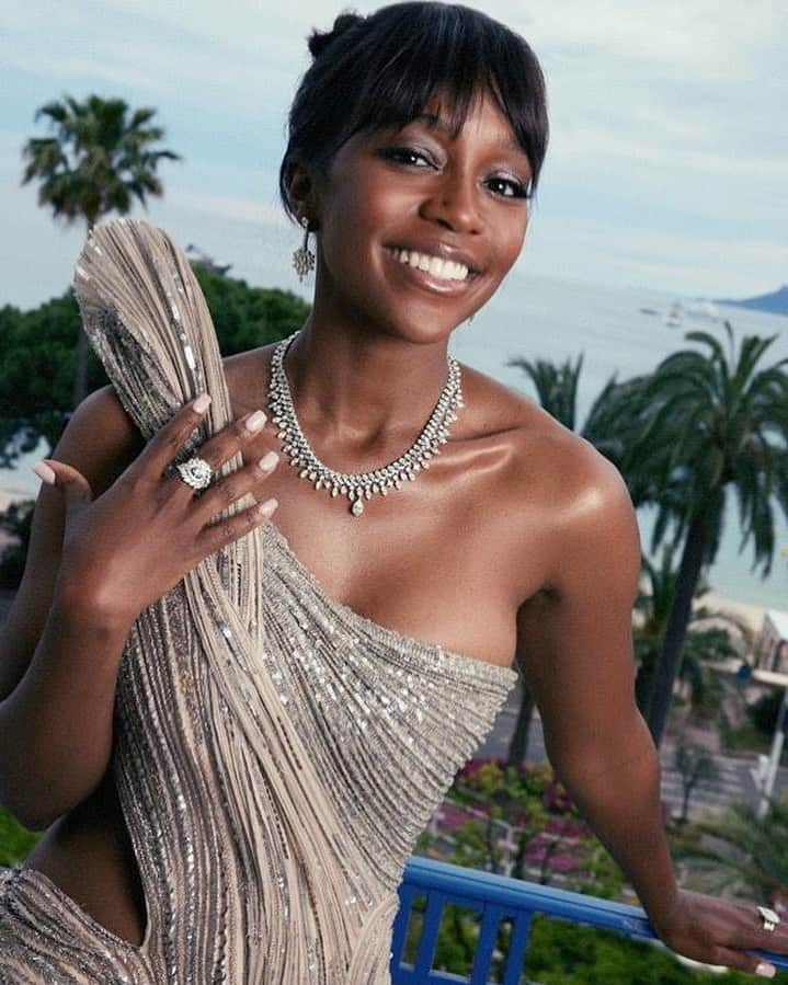 アジャ・ナオミ・キングのインスタグラム：「Glowing on the inside & Sparkling on the outside with @piaget #ad   #cannesfilmfestival」