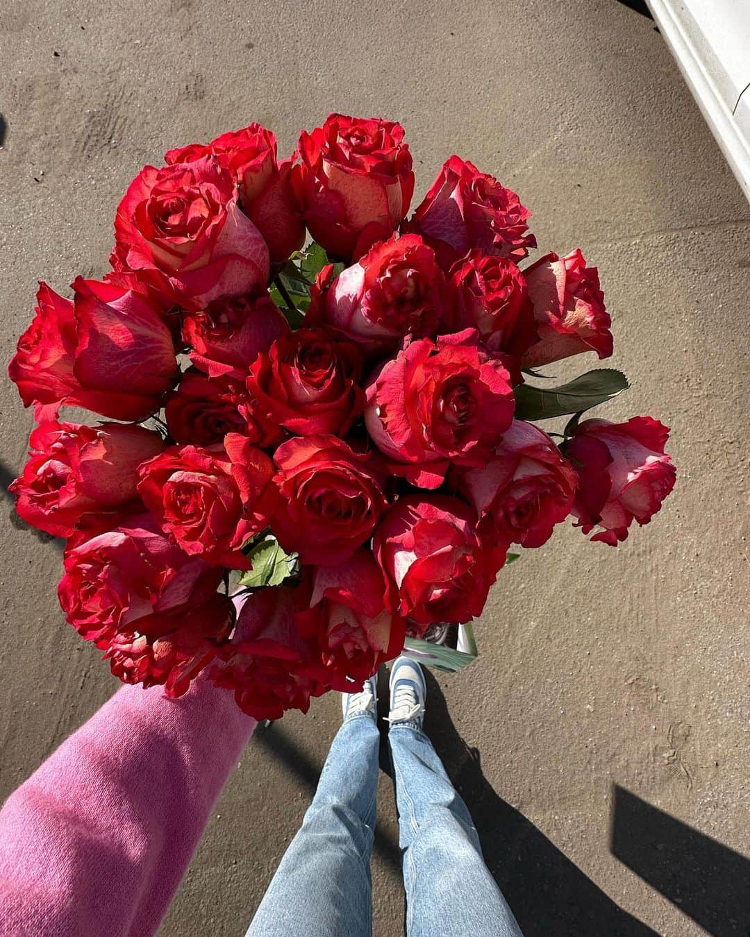 アッラ・ロボダさんのインスタグラム写真 - (アッラ・ロボダInstagram)「Разве нужно что-то писать? 🤍」5月21日 3時03分 - aaloboda