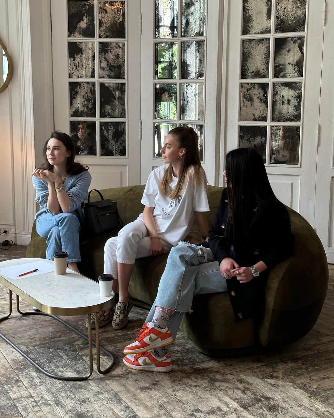 アッラ・ロボダさんのインスタグラム写真 - (アッラ・ロボダInstagram)「Разве нужно что-то писать? 🤍」5月21日 3時03分 - aaloboda