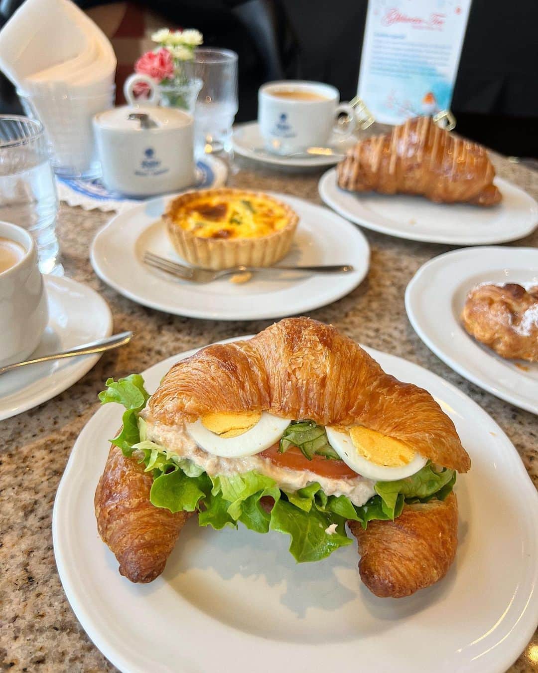 草野春香のグルメインスタ