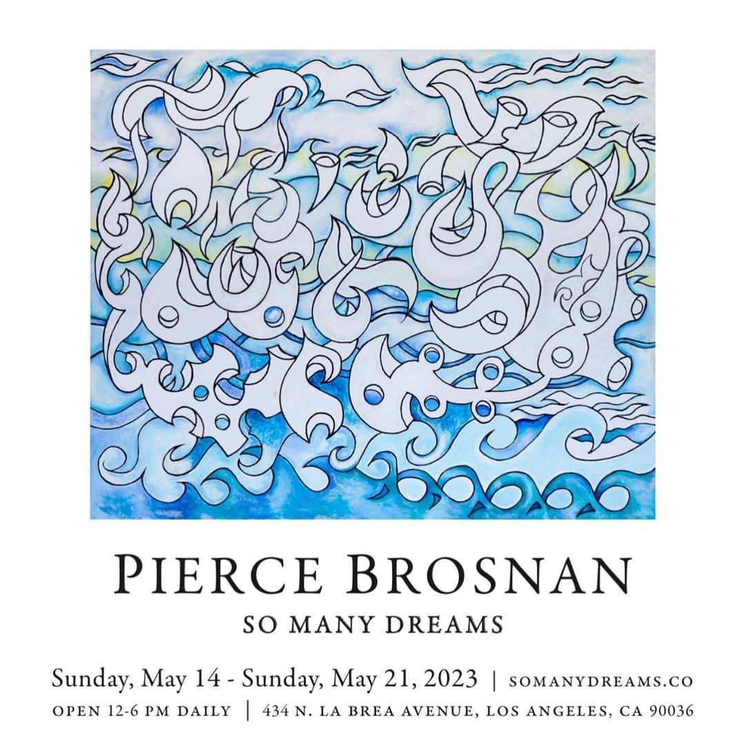 ピアース・ブロスナンのインスタグラム：「My solo art exhibition SO MANY DREAMS is in its final weekend: open this Saturday and Sunday from 12:00pm to 6:00pm.  The show, comprised of 50 paintings and 100 drawings, is free and open to the public. Hope you can stop by 434 N. La Brea, Los Angeles, CA 90036 to see the work. Here are some highlights from our opening night. #piercebrosnanart ©️piercebrosnan」