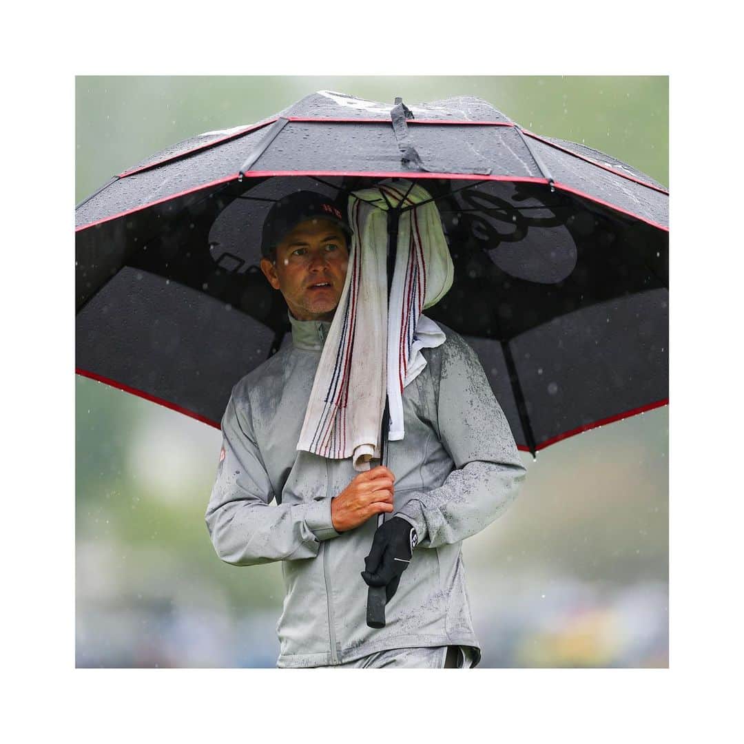 アダム・スコットさんのインスタグラム写真 - (アダム・スコットInstagram)「Rainy Round 3.」5月21日 6時35分 - adamscottofficial