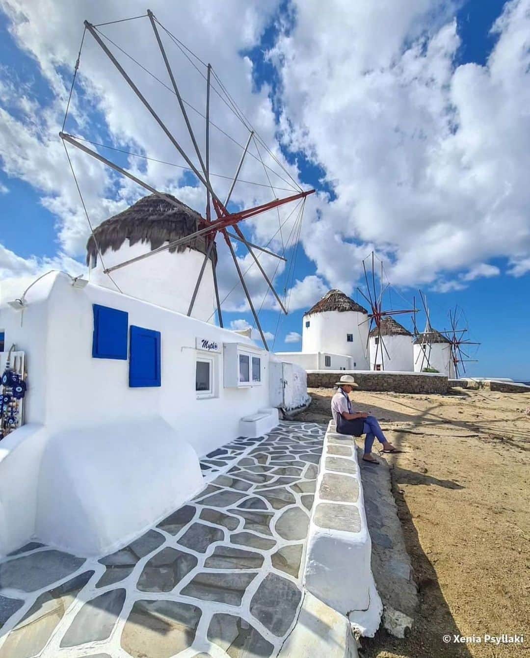 Wonderful Placesさんのインスタグラム写真 - (Wonderful PlacesInstagram)「Which Greek Island is your favorite? 😍🇬🇷 . 📸 by ✨@xenia_psyllaki✨ 📍1. Tinos   2. Kimolos   3 & 4. Paros   5. Syros   6. Crete   7. Folegandros   8. Mykonos   9. Santorini   10. Astypalea #wonderful_places for a feature ♥️」5月21日 6時52分 - wonderful_places