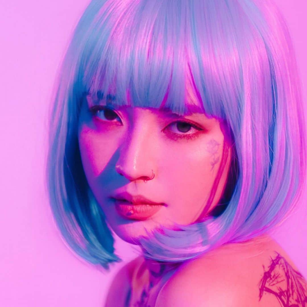 宜靜さんのインスタグラム写真 - (宜靜Instagram)「藍色安柏兒」5月21日 17時52分 - andy_blossom