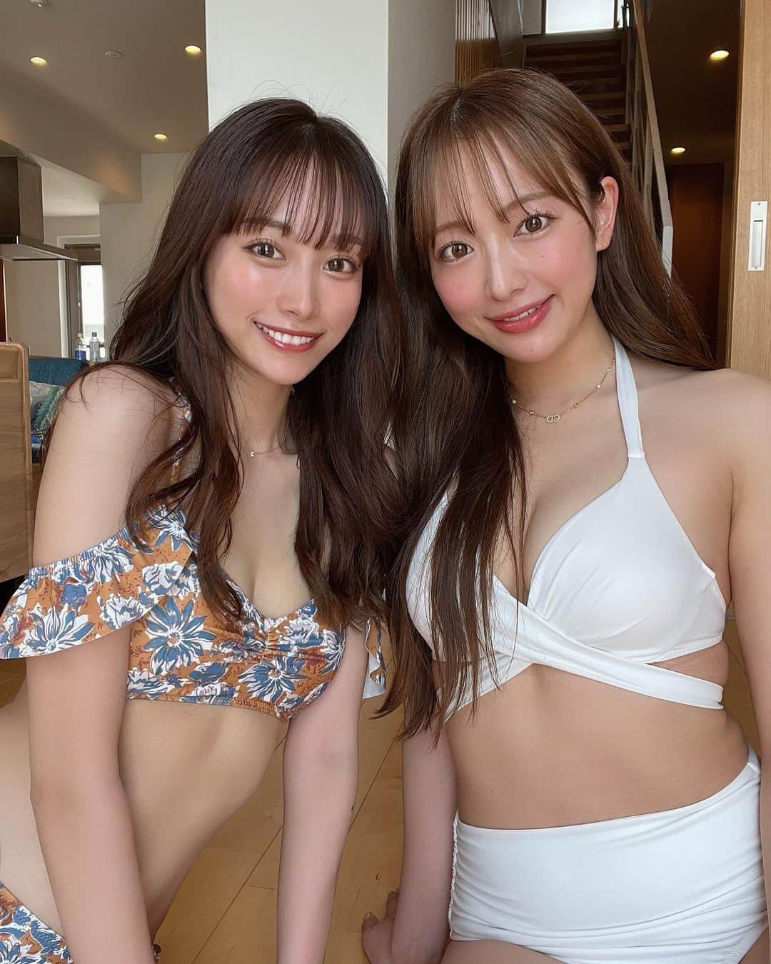 岡島彩花のインスタグラム：「次はどこに旅行行こう👭🏼🌺」