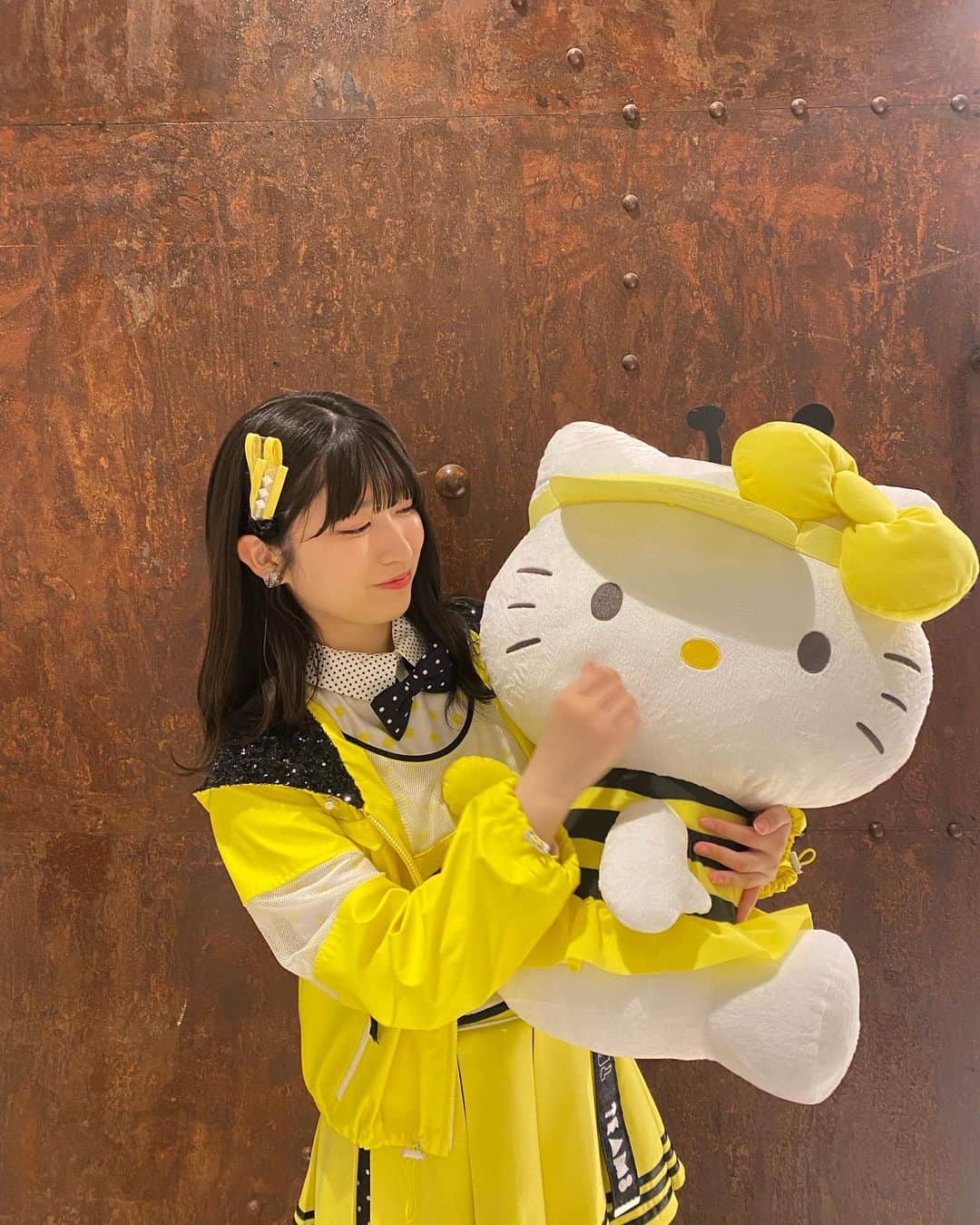 吉田華恋のインスタグラム：「キティちゃん🐈💛！」