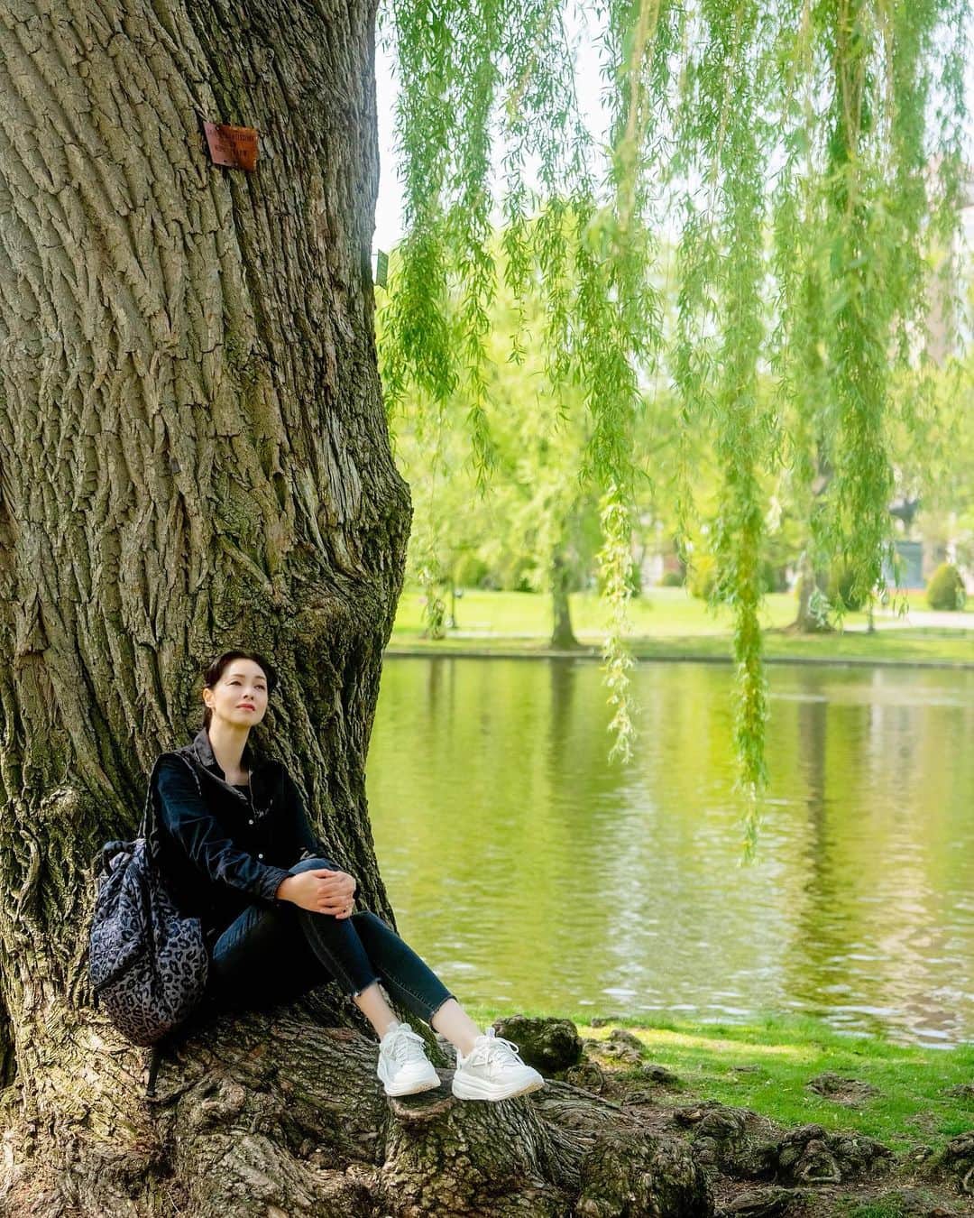 川原亜矢子のインスタグラム：「Good Will Hunting #boston #usa #travel #bostoncommon #ボストン #旅 #ロケ地」
