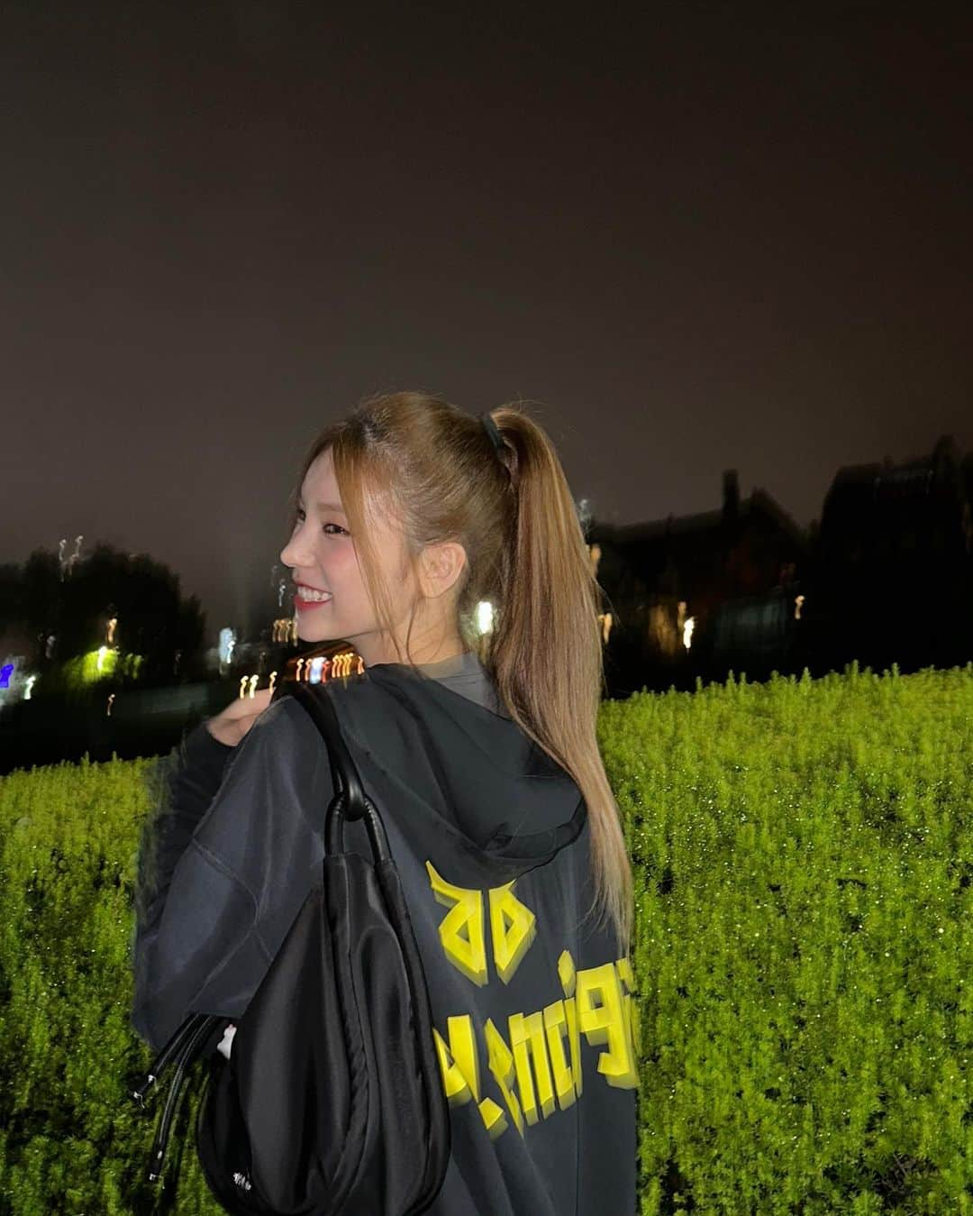 ITZYさんのインスタグラム写真 - (ITZYInstagram)「Amazing night! Thank you Head in the Clouds 💋 @hitcfestival」5月21日 10時54分 - itzy.all.in.us