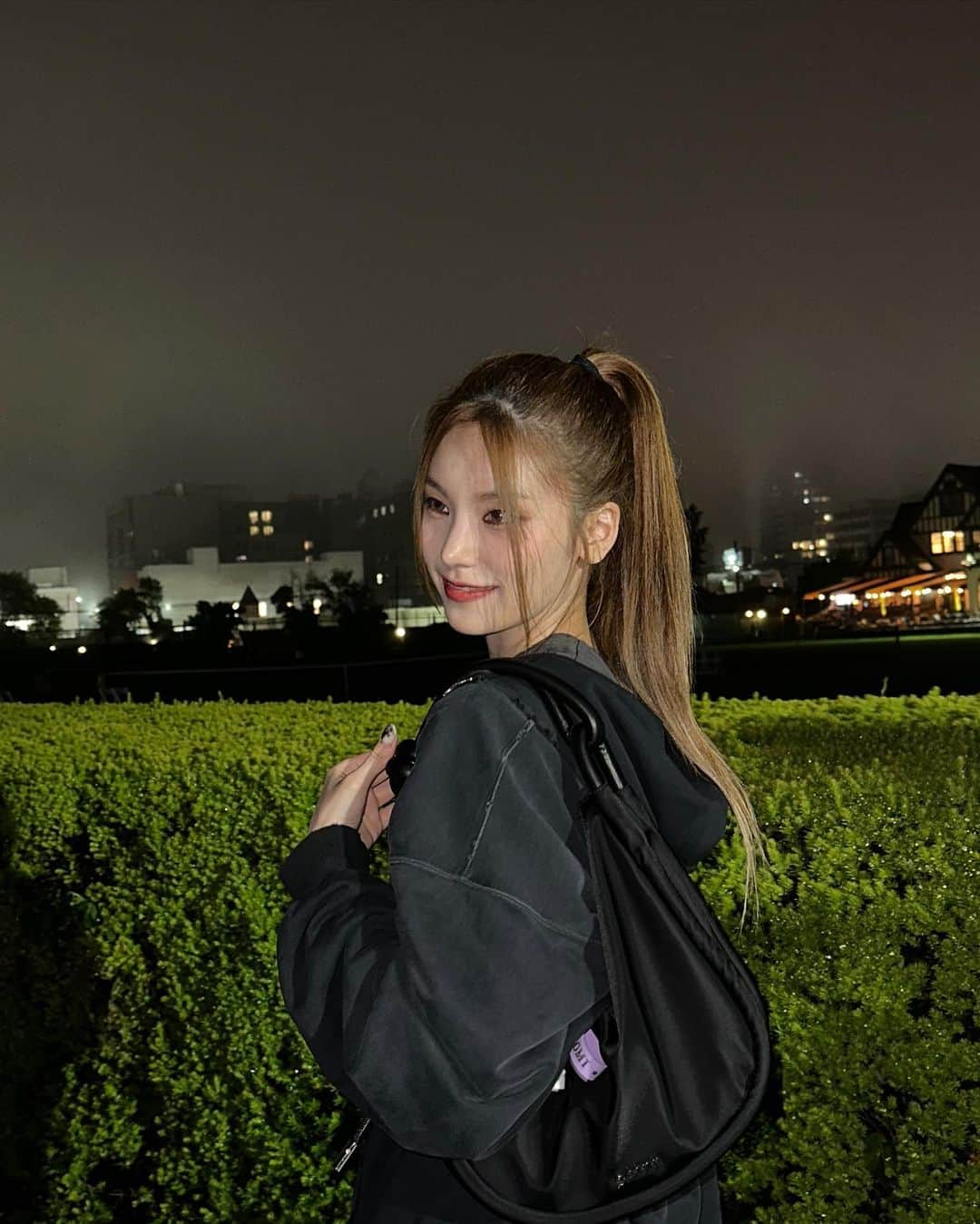 ITZYさんのインスタグラム写真 - (ITZYInstagram)「Amazing night! Thank you Head in the Clouds 💋 @hitcfestival」5月21日 10時54分 - itzy.all.in.us