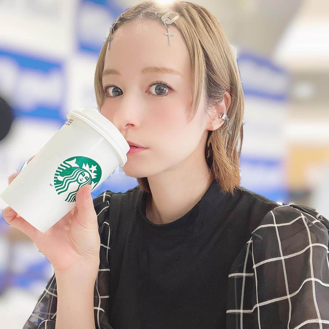 宮島咲良さんのインスタグラム写真 - (宮島咲良Instagram)「ㅤㅤㅤㅤㅤㅤㅤㅤㅤㅤㅤㅤㅤ ㅤㅤㅤㅤㅤㅤㅤㅤㅤㅤㅤㅤ#私服戦隊ミヤジマン  女の子限定でフリマやりたいなぁ おうちにお洋服がいっぱいであまり着てあげられてない子たちが可哀想だなっていつも思ってて🥺 ニコニコ着てくれる女の子たちに着てほしい☻ 女子のみんな！フリマやったら来てくれる？？ ㅤㅤㅤㅤㅤㅤㅤㅤㅤㅤㅤㅤㅤ #宮島咲良 #ミヤジマン #ぼっち戦隊ミヤジマン」5月21日 11時07分 - sakura_miyajiman