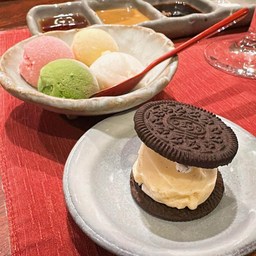 山岸久朗さんのインスタグラム写真 - (山岸久朗Instagram)「あーぼんのデザート裏メニュー「オレオ」  最初に海老ハートで長谷川さん包み込むんやったん俺やでしかし。あーぼんでタグったらそればっかりやないか‼️あーぼんは月イチ僕用の席くれてもいいと思うわ笑笑  #あーぼん #串カツ #串かつ #くしかつ #芦屋 #芦屋グルメ  #オレオ #手作りアイス」5月21日 11時43分 - yamaben