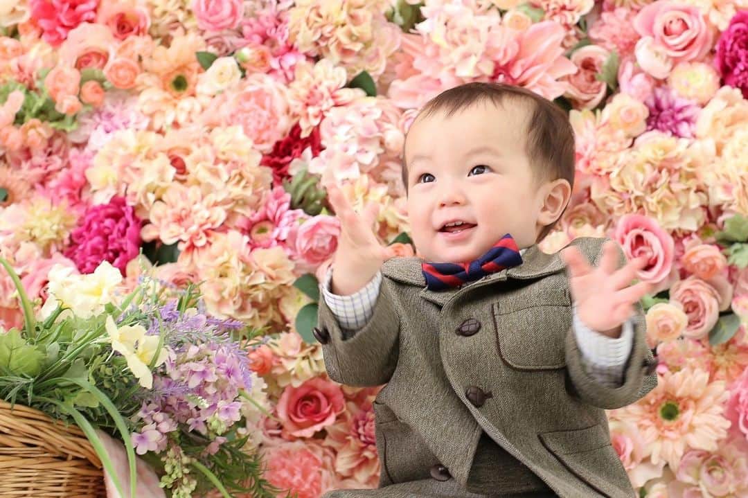 のインスタグラム：「一歳になりました👦 生まれてきてくれてありがとう🌸  #一歳 #男の子 #男の子ベビー  #ゆうしん #由信」