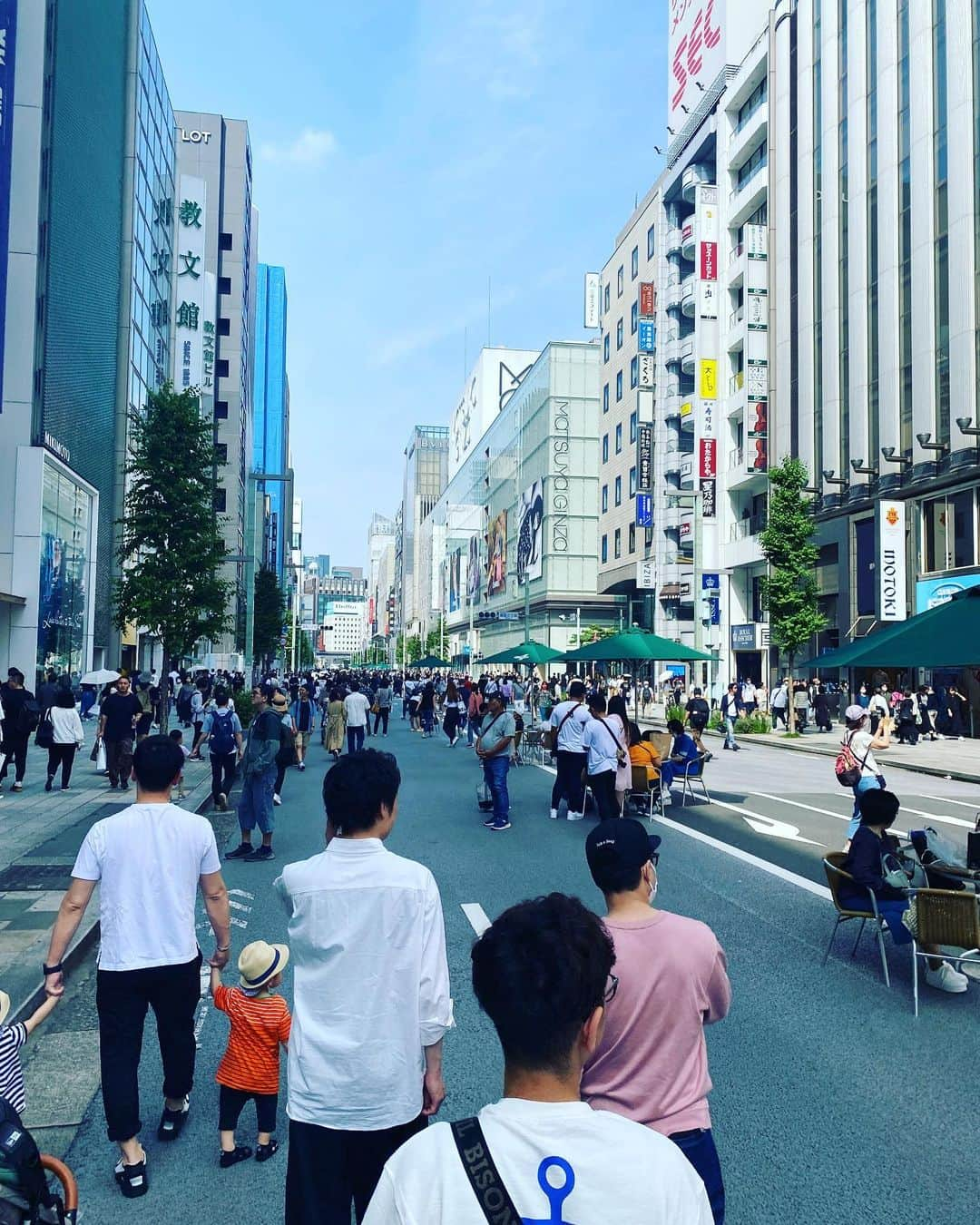 カバさんのインスタグラム写真 - (カバInstagram)「東京グランド花月終了です！ ２日間4回公演、たくさんのお客さまでした！ありがとうございました！楽し過ぎました！😊 また宜しくお願いしますー！ 合間に散歩したでー！  #吉本新喜劇 #新喜劇 #東京グランド花月 #すっちー #ボンざわーるど #信濃岳夫 #カバ #銀座 #散歩 #合間散歩」5月21日 18時18分 - kabaking0129