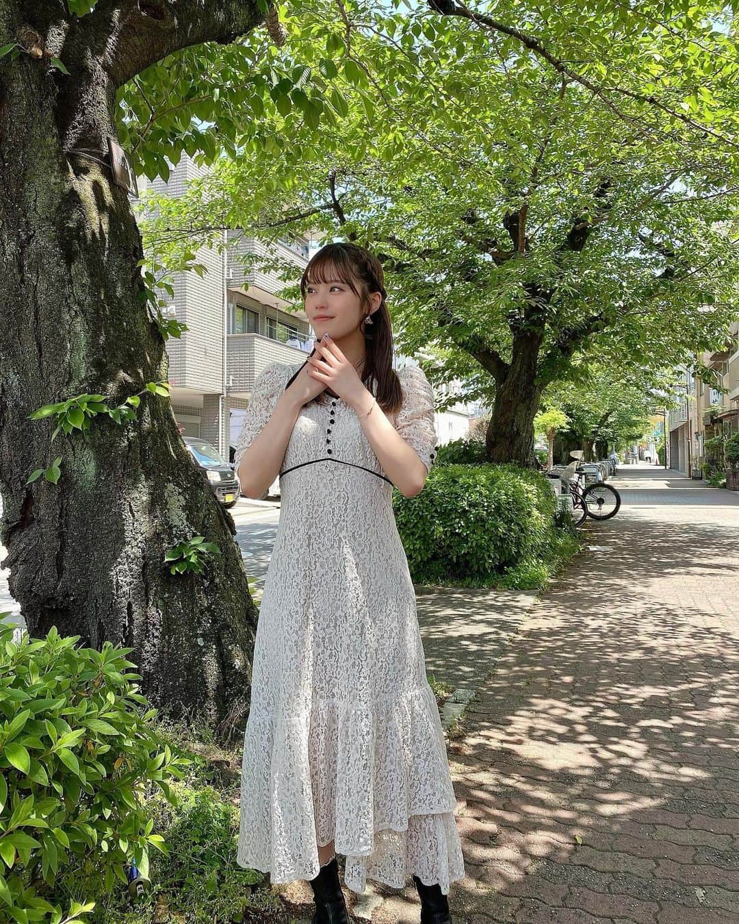 林茜実里さんのインスタグラム写真 - (林茜実里Instagram)「🌱 : : 夏だーー！暑くなってきたね！ : : #ワンピースコーデ」5月21日 13時39分 - amirihayashi_pimms
