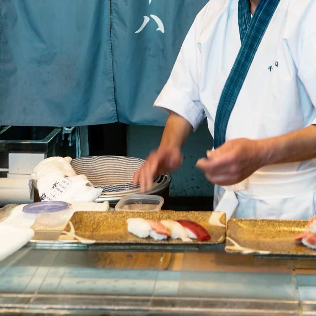 金村美玖さんのインスタグラム写真 - (金村美玖Instagram)「️ ️️ ️ 昨夜 #日向坂ちゃんねる にて 新しい動画が更新されました！！  地元・埼玉県のお寿司を食べに行くという、 ただただ幸せな企画です🍣  街のお寿司屋さんののれんをくぐるのは少し勇気が必要ですが、 みなさんお優しくて美味しくて素敵なお店でした。  是非ご覧下さい！  #日向坂46 #金村美玖 #埼玉 #埼玉グルメ #与野 #寿司 #おすし #みくふぉと」5月21日 13時50分 - miku_osushi