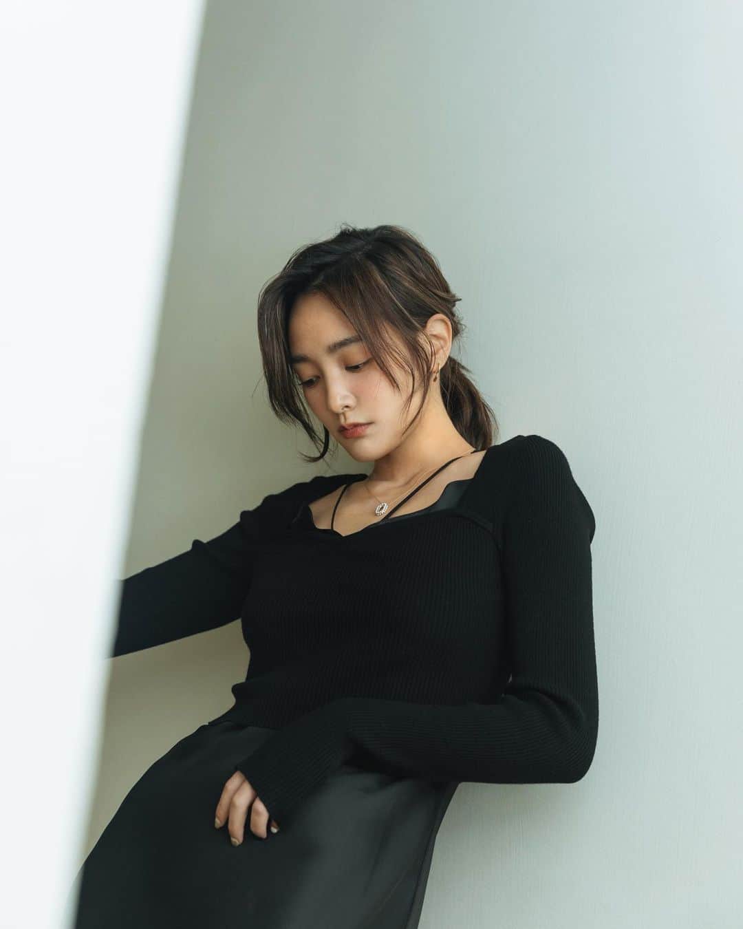 ジングルワンさんのインスタグラム写真 - (ジングルワンInstagram)「： 🤍🖤  @allsaintstaiwan #allsaintstaiwan」5月21日 13時51分 - _ginglebellaaa