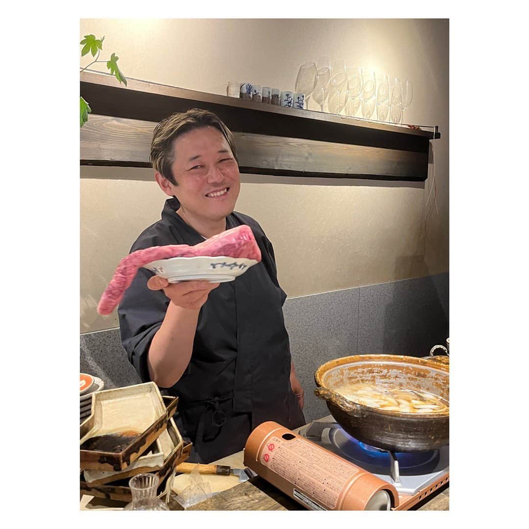 田辺あゆみさんのインスタグラム写真 - (田辺あゆみInstagram)「🫶 最近の、楽しかったり美味しかったりの記録。 ( @akejiii_  イン東京でやらかした感あり😎)  数年ぶりの与作にあらためて大感激🥹したり、  @keitamaruyama  の展示会に駆け込んでうっとりしたり、  どら焼きのために浅草行ったり。  そして牡蠣ロンT着てる日に最高の牡蠣が食べれたのは牡蠣好き牡蠣美としては鼻高々でした😌 #かれんちゃん🦪　#もちちゃんもいっしょ」5月21日 14時08分 - _ayumitanabe_