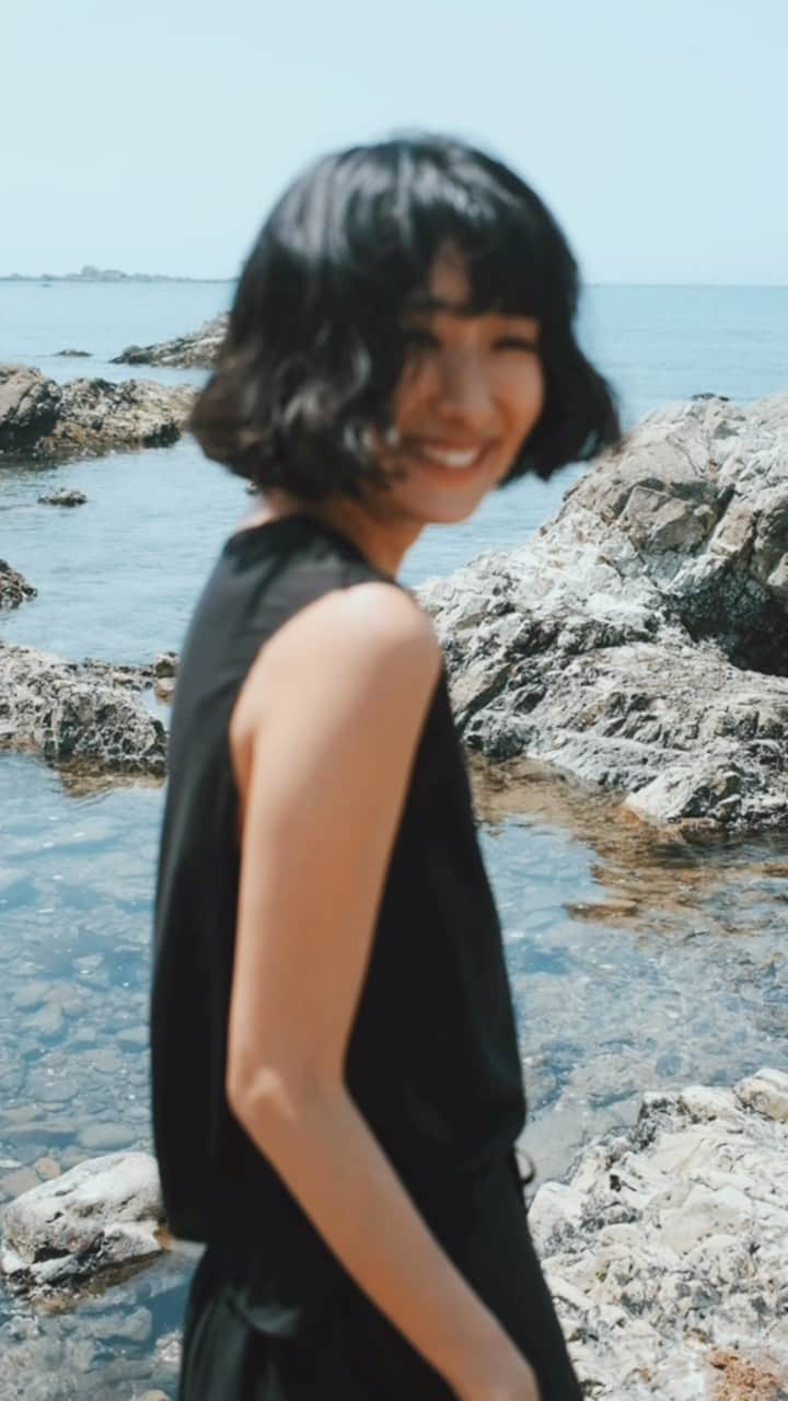 安藤沙耶香のインスタグラム：「relax swim set up♡  5/21 18:00〜  #nala  #nala_jp #swimwear  #setup」