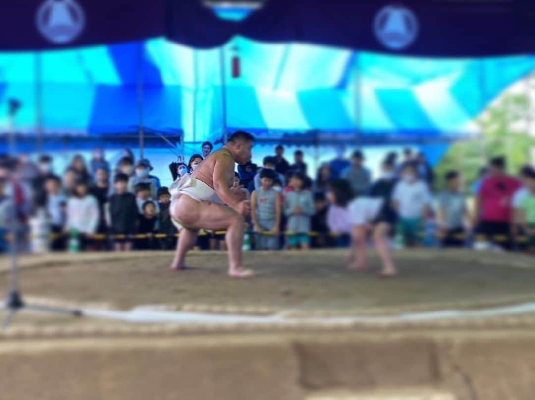のインスタグラム：「【わんぱく相撲 富士場所】 元気でかわいいわんぱく力士達とのぶつかり稽古楽しかったです❗️ 将来が楽しみ〜‼️  #わんぱく相撲 #静岡県 #富士市」