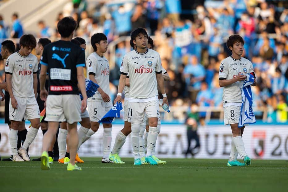 小林悠さんのインスタグラム写真 - (小林悠Instagram)「横浜FC戦  応援ありがとうございました。  チームが苦しい時に自分のゴールで流れを変えられなかったことをとても悔しく思っています。  次のチャンスをしっかりとものに出来るように個人としてもチームとしてもまた前を向いて練習に取り組んでいきたいと思います。」5月21日 15時22分 - kobayashiyu11