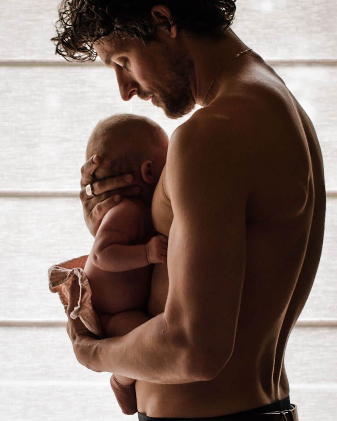 のインスタグラム：「COCO. Mijn dochter. Mijn alles ♥️ foto’s @by.emmabrasser」