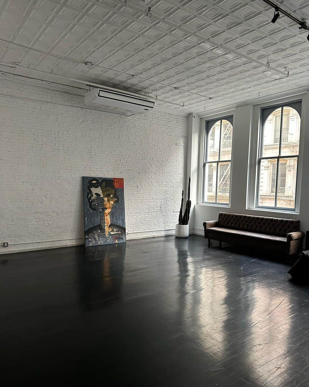 ウィリー・カルティエさんのインスタグラム写真 - (ウィリー・カルティエInstagram)「Gallery at 52 Walker St, New York 📍」5月22日 2時57分 - willycartier