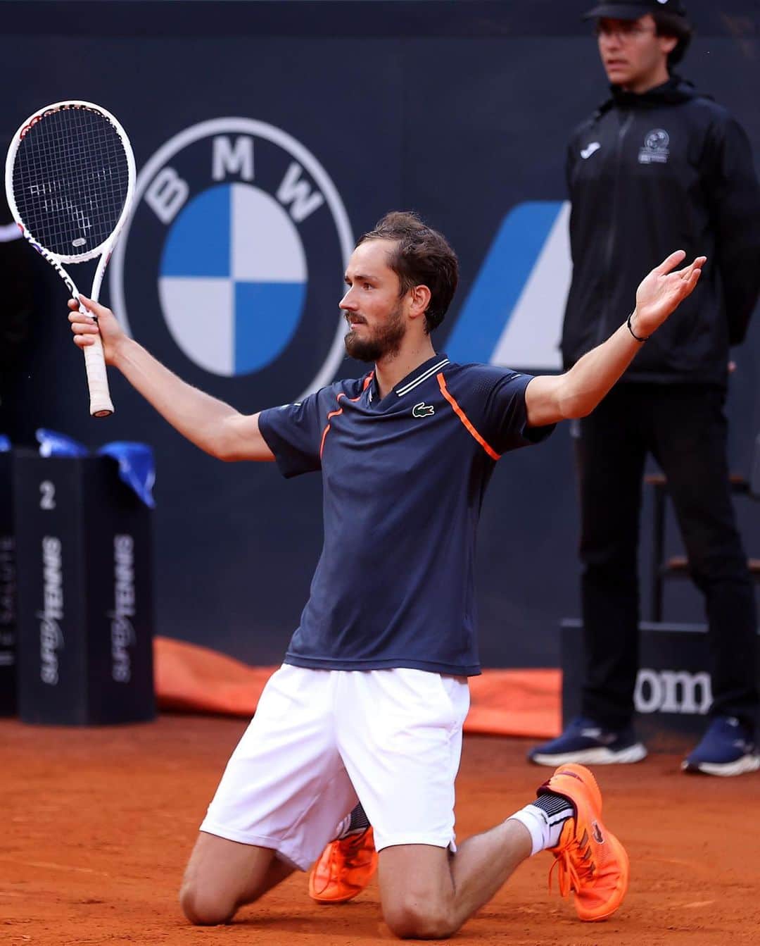 ATP World Tourさんのインスタグラム写真 - (ATP World TourInstagram)「🏆 Fifth title of the season  🧱 First clay-court title  📈 20th career tour-level title   Congrats, @medwed33 👏   @internazionalibnlditalia | #ibi23」5月22日 2時55分 - atptour