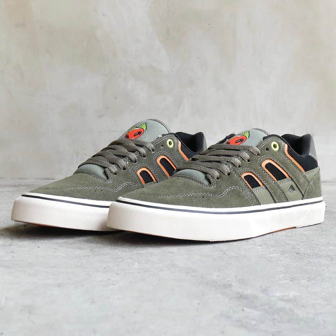 のインスタグラム：「@emerica から @ojwheels コラボシューズ入荷しました🍊  CALIFORNIA STREET 東京都渋谷区代官山町7-3 Tel 03-3461-9725 Store Hours 12:00 ~ 19:00 通販 : 17時までのご注文で即日発送 年中無休(12/31 ~ 1/3 を除く)  @emerica  @ojwheels  #emerica #エメリカ #ojwheels #オージェー #skateboard #skateboarding #skater #カリフォルニアストリート #カリスト #スケートボード #スケボー #スケーター #californiastreet #calst」