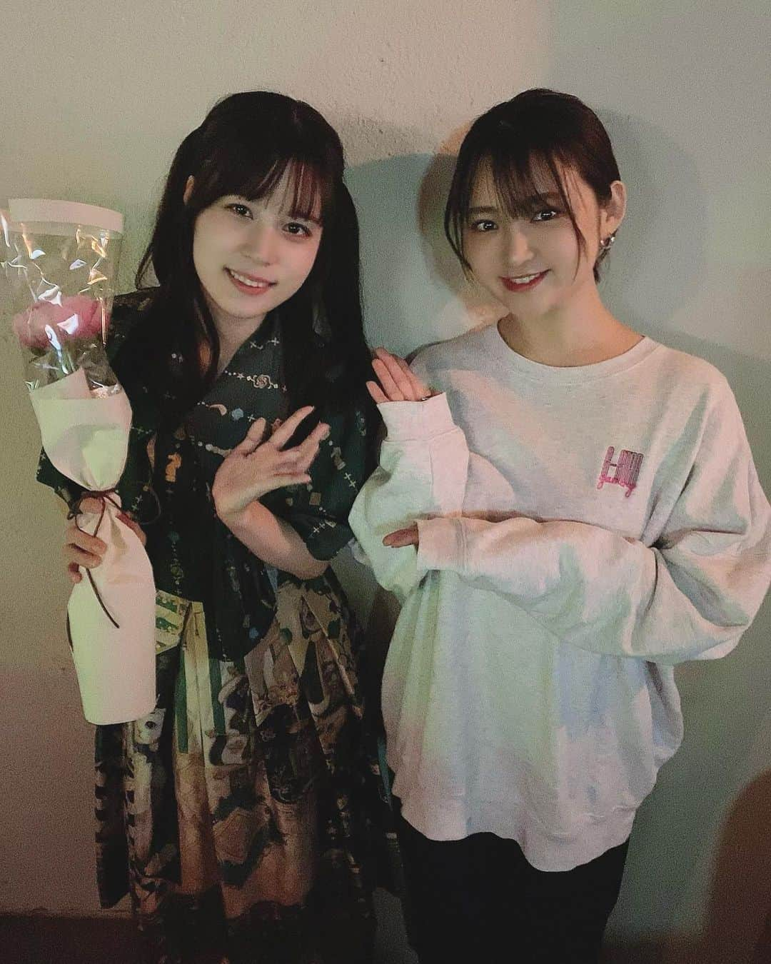 鈴木咲さんのインスタグラム写真 - (鈴木咲Instagram)「いつも少女のように可憐なかすみんの誕生日をお祝いしてきました☺️🌷 LOVE🫶🏻」5月21日 19時00分 - sakisuzuki1103