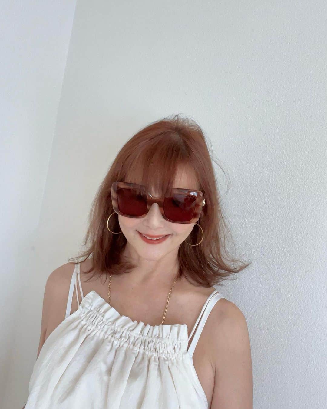 高見恭子さんのインスタグラム写真 - (高見恭子Instagram)「新しい扉はあなたが開けてくれるのを待っています。  #sunglasses  #newsunglasses  #sunglassesstyle  #sunglassesphoto  #sunglassesfashion  #fashion#fashionphoto #lovefashion  #smile」5月21日 19時14分 - takami_kyoko