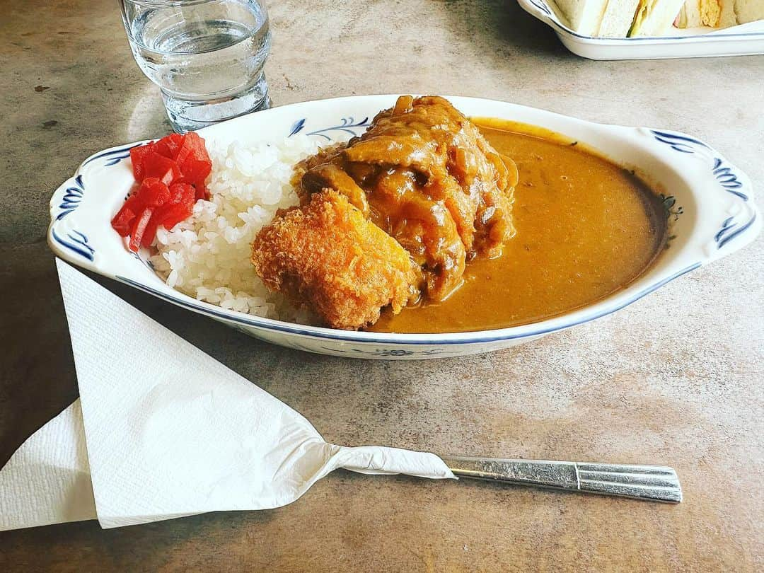 米重晃希さんのインスタグラム写真 - (米重晃希Instagram)「『カツカレー』  とてつもなくうまい🥺 もし、宮古島住んでたら 毎週行く しかも500円🙄  📍［純喫茶ジュニア】 沖縄県宮古島市平良字西里713-5  #宮古島　#カツカレー　#純喫茶　#ジュニア」5月21日 19時16分 - yoneshigekoki