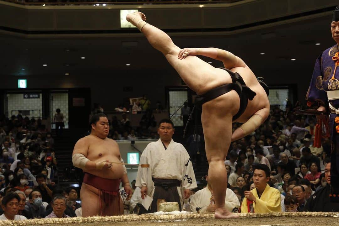 日本相撲協会さんのインスタグラム写真 - (日本相撲協会Instagram)「大相撲五月場所八日目  土俵下カメラマン撮影  #照ノ富士 #貴景勝 #霧馬山 #豊昇龍 #翠富士 #錦木 #錦富士 #阿炎 #阿武咲 #平戸海 #五月場所 #相撲」5月21日 19時20分 - sumokyokai