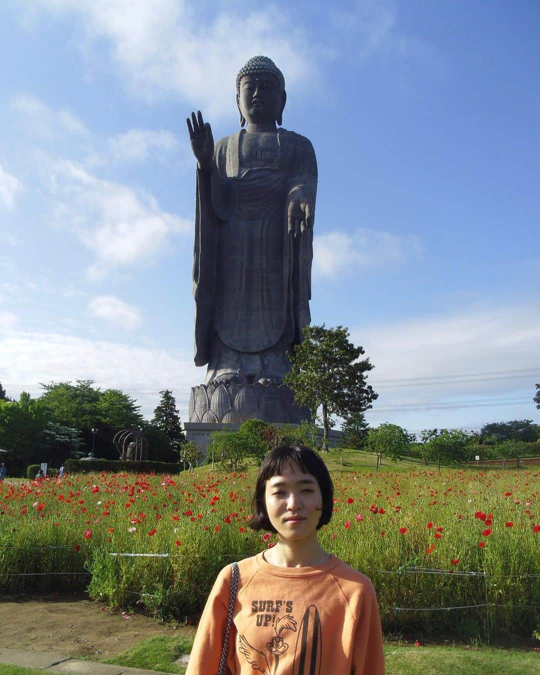 山本真莉さんのインスタグラム写真 - (山本真莉Instagram)「念願の、牛久大仏さまへご挨拶！  すっごい迫力だった、、、。 3枚目、足元との写真でやっと大きさなんとなくわかってもらえるかと、、！ エネルギーをたくさん持って帰ってきた！！  #牛久大仏」5月21日 19時37分 - ymmryl