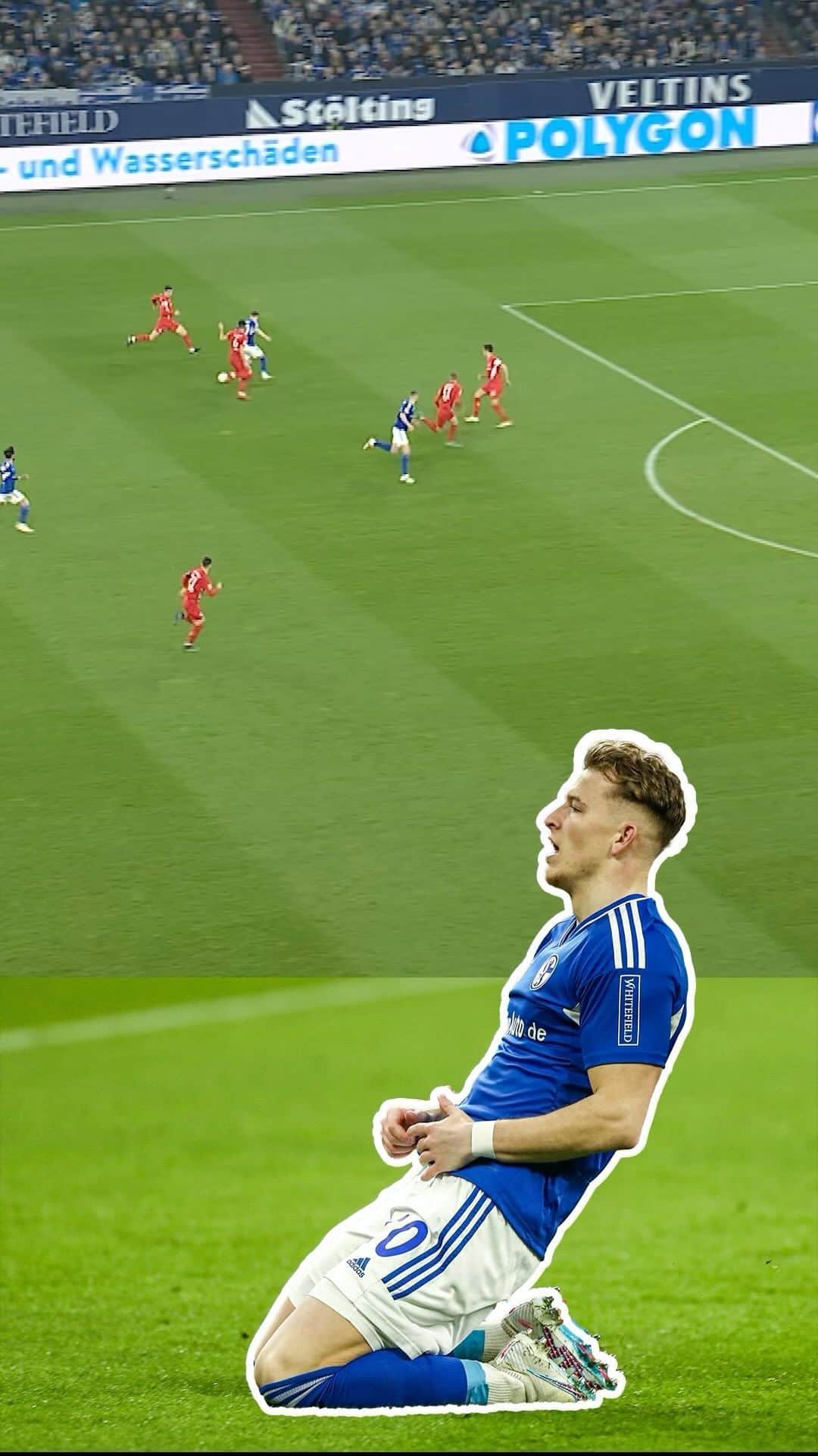 シャルケ04のインスタグラム：「Was für ein Ding: Tim Skarkes Kunstschuss gegen Hertha BSC ist zum Tor des Monats April gewählt worden ☄️🥅 . . Glückwunsch, Tim 👏 . . #S04 #Schalke @timskarke #Skarke #TorDesMonats #Knappen #Königsblau #Fußball #Football #Futbol #Soccer #WirBleiben #🔵⚪️」