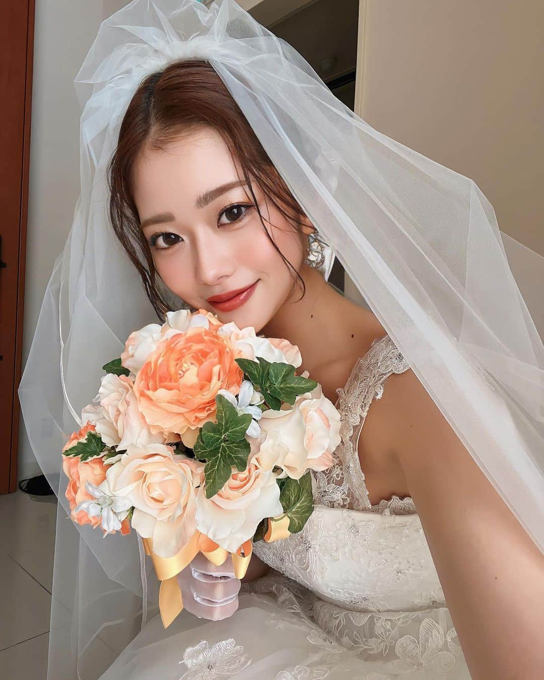 やしろななさんのインスタグラム写真 - (やしろななInstagram)「告知👰🏼💍  TELASA「帰ってきたぞよ！コタローは1人暮らし」 スピンオフドラマ『佑どののジブン探し』後編 に亮太の花嫁リナ役で出演してます💐 配信中です〜見てね🤍  コタローくん可愛かった〜👦🏻  #コタローは1人暮らし  #帰ってきたぞよコタローは1人暮らし」5月21日 20時01分 - 8467_0