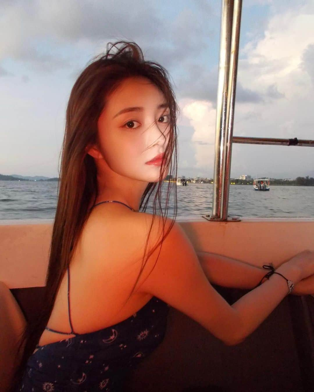 チュ・ギョルギョンさんのインスタグラム写真 - (チュ・ギョルギョンInstagram)「🌊」5月21日 20時09分 - zhou_jieqiong1216