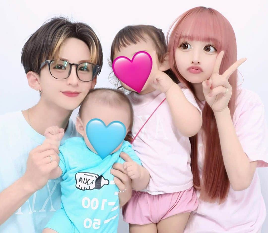 前田俊さんのインスタグラム写真 - (前田俊Instagram)「早速家族みんなで着てみた🥰 4人でのプリクラ初めてだ🥹✨」5月21日 20時36分 - maeda__shun