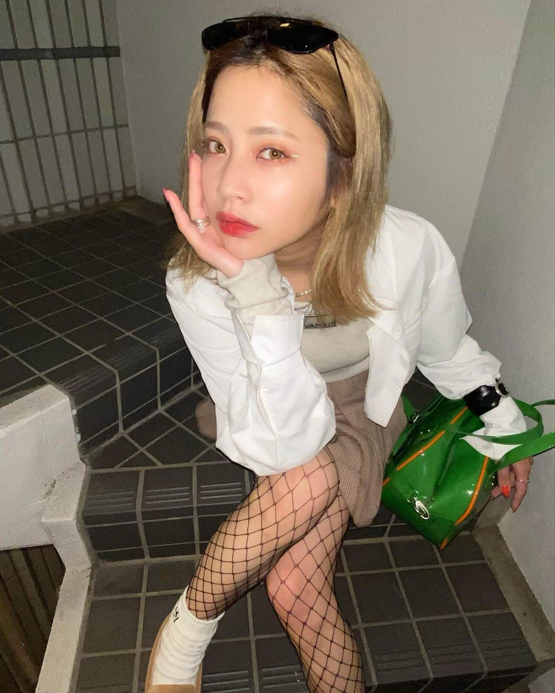hibikiのインスタグラム：「👞🧸🤎  #clarks #クラークス #torhill」