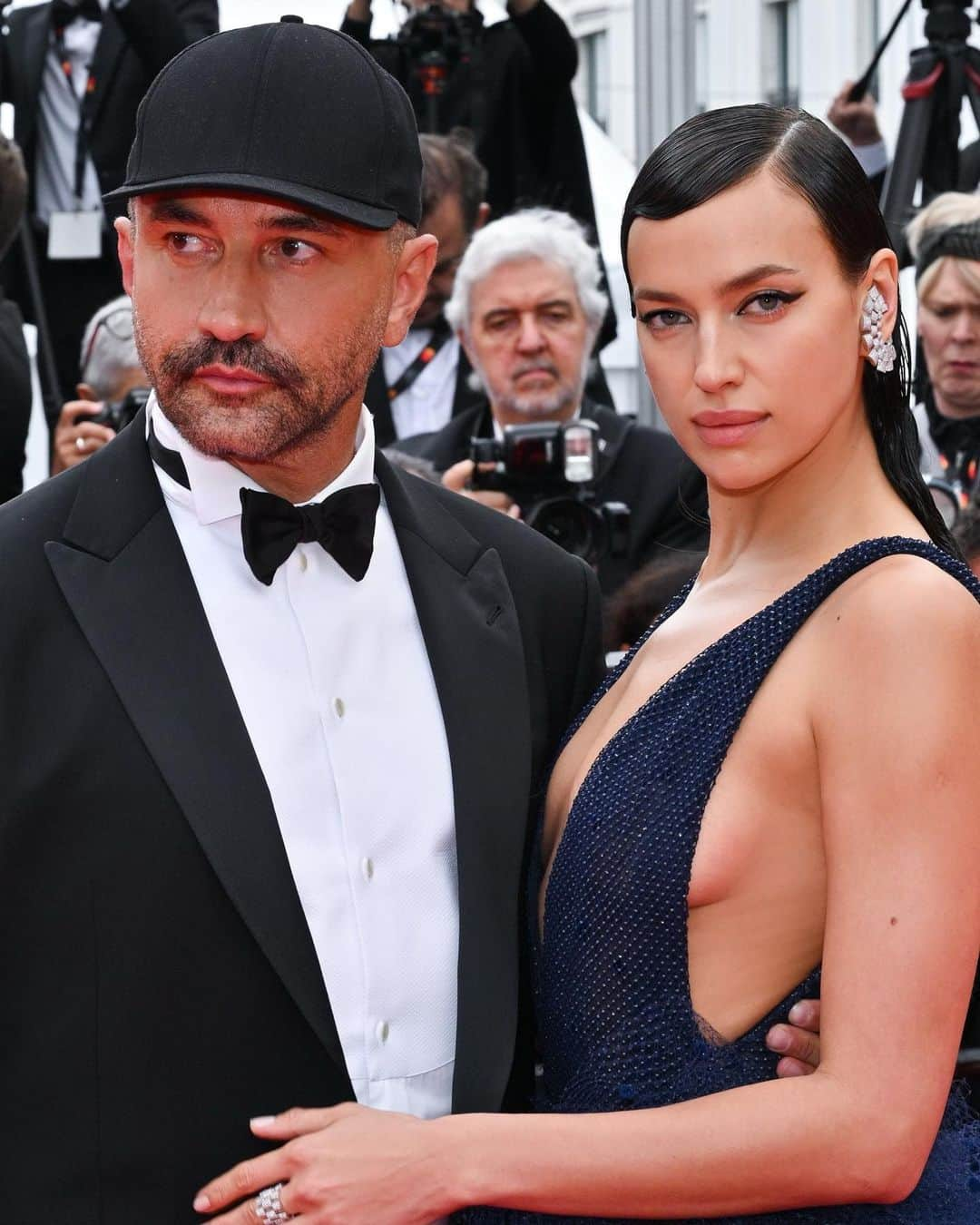 イリーナ・シェイクさんのインスタグラム写真 - (イリーナ・シェイクInstagram)「Last nite  in Cannes  @giorgioarmani 💙 @messikajewelry with my 🔥 @riccardotisci17 🖤」5月21日 20時38分 - irinashayk