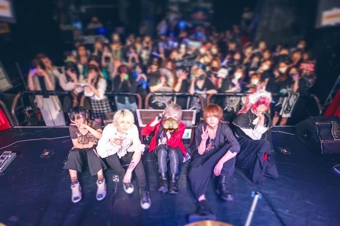 つかさしのインスタグラム：「つかさし10th Anniversary ONEMAN ｰLAST EXILEｰ  最高でした。ありがとう。」